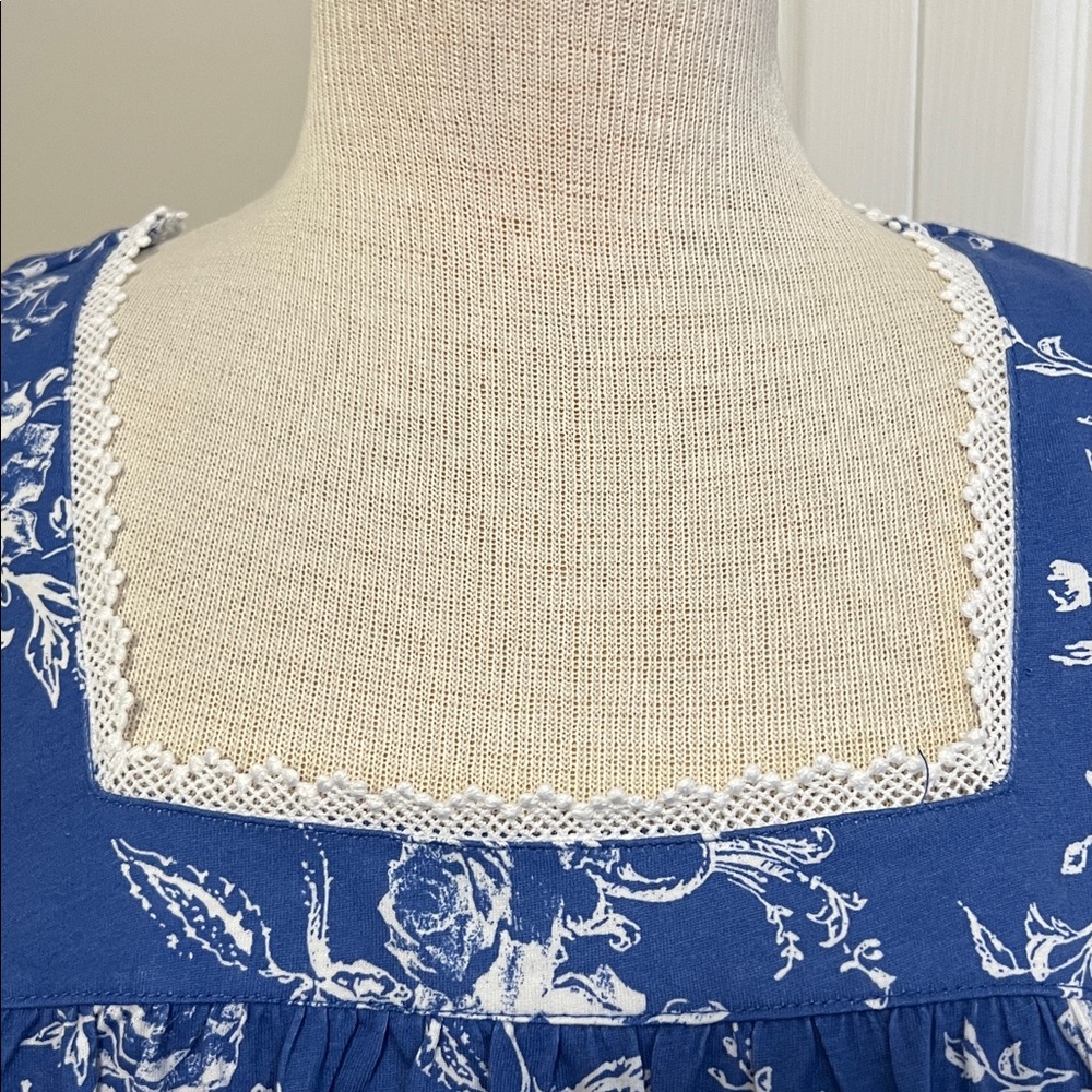 Adonna Blue and White Floral Owl Print Short Sleeve Nightgown Size 3X - Picture 4 of 16